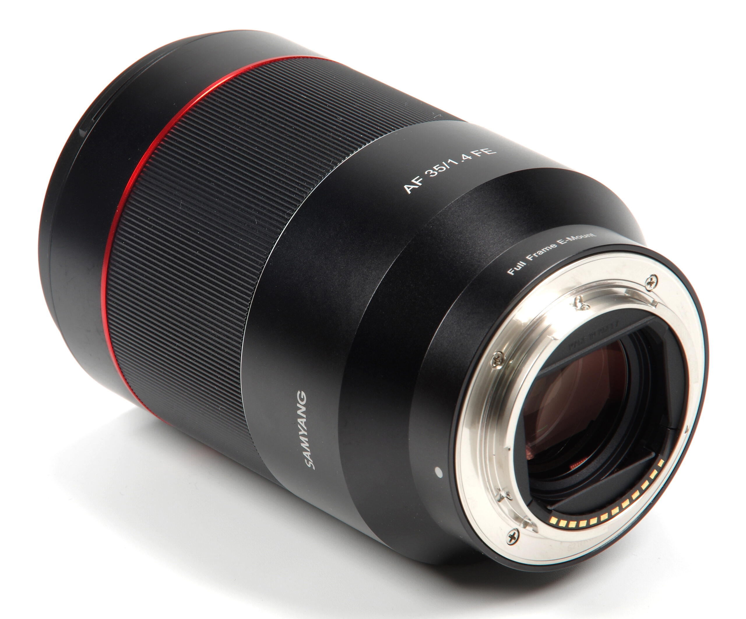 highres-samyang_af_35mm_f14_fe_rear_oblique_view_1511339481